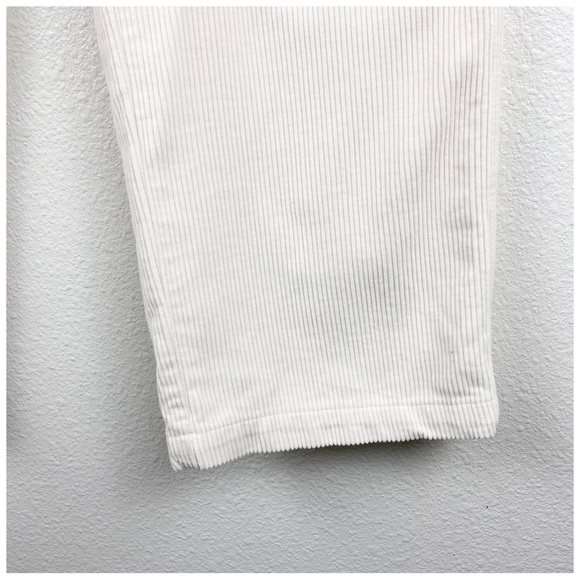 Aritzia Tna Carlaw White‎ Corduroy Pants Size Medium - Picture 4 of 9